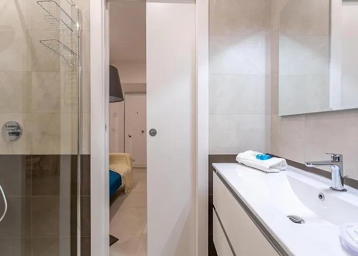 Appartamento Iflat New Cozy Retreat Near The Colosseum Roma